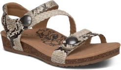 Aetrex Women's Jillian -Englins Fine Footwear Store aetrex womens jillian snake sc497w 47054.1714057722