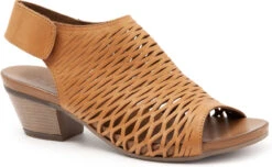 Bueno Women's Lacey -Englins Fine Footwear Store bueno womens lacey tan b1926 253 69005.1658790993