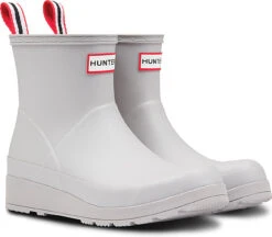 Hunter Women's Original Play Short Rain Boot -Englins Fine Footwear Store hunter womens original play short zinc wfs2020rma znc 08420.1574738902