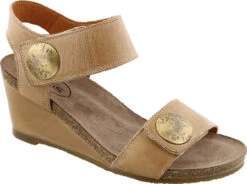 Taos Carousel 2 19 Taos Carousel 2 -Englins Fine Footwear Store taos carousel 2 taupe ca2 3209 tpe 16225.1592331547