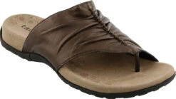Taos Gift 2 -Englins Fine Footwear Store taos womens gift 2 bronze gt2 12045 brz 39786.1593189301