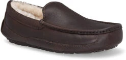 UGG Men's Ascot Leather -Englins Fine Footwear Store ugg men ascot china tea leather 5379 ctea 04932.1696284377